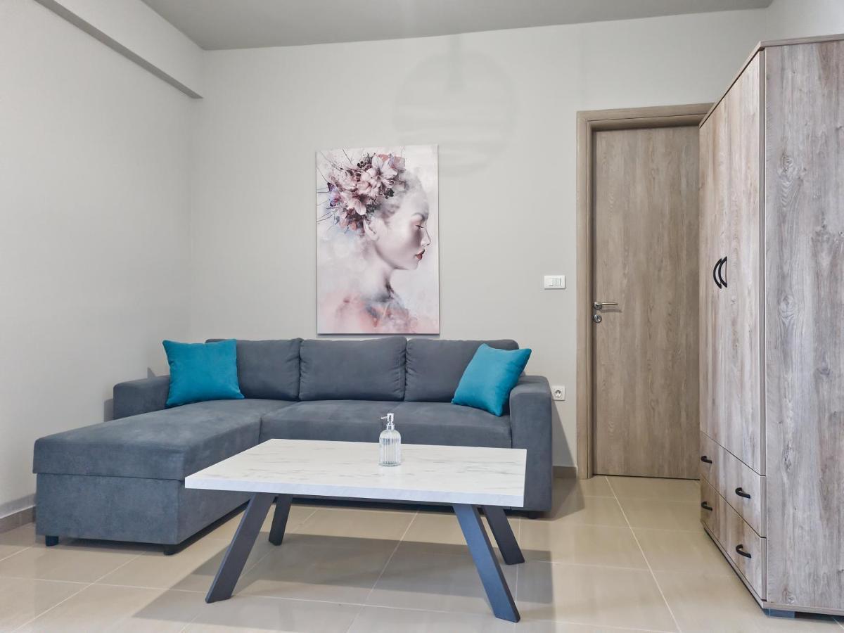 Epipleon Luxury Suites -106- Δωμάτιο 40Τμ Με Βεράντα 45Τμ Μπροστά Στην Θάλασσα Nafpaktos Exterior foto