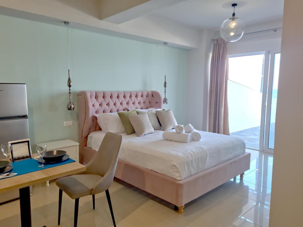 Epipleon Luxury Suites -106- Δωμάτιο 40Τμ Με Βεράντα 45Τμ Μπροστά Στην Θάλασσα Nafpaktos Exterior foto